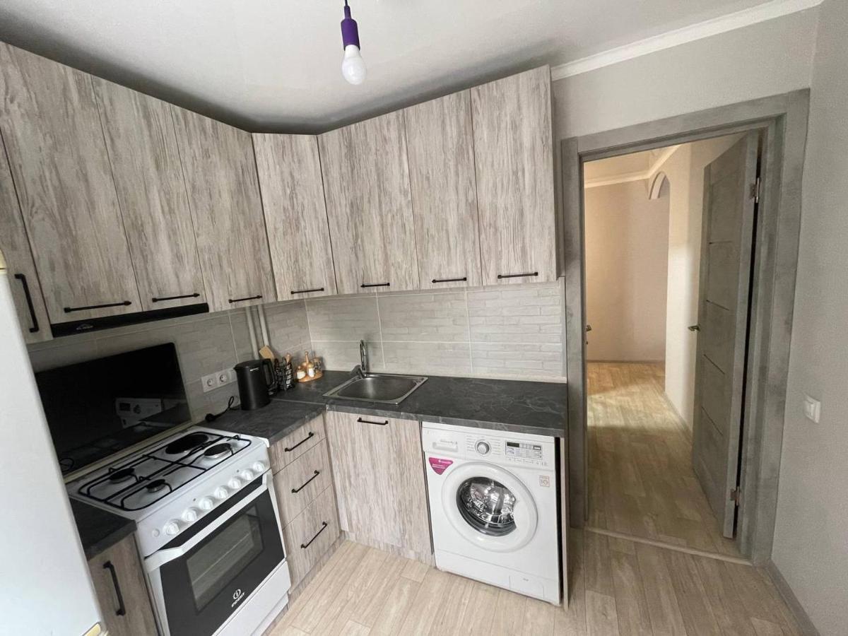 Apartment On Kievskaya Street Bishkek Ngoại thất bức ảnh