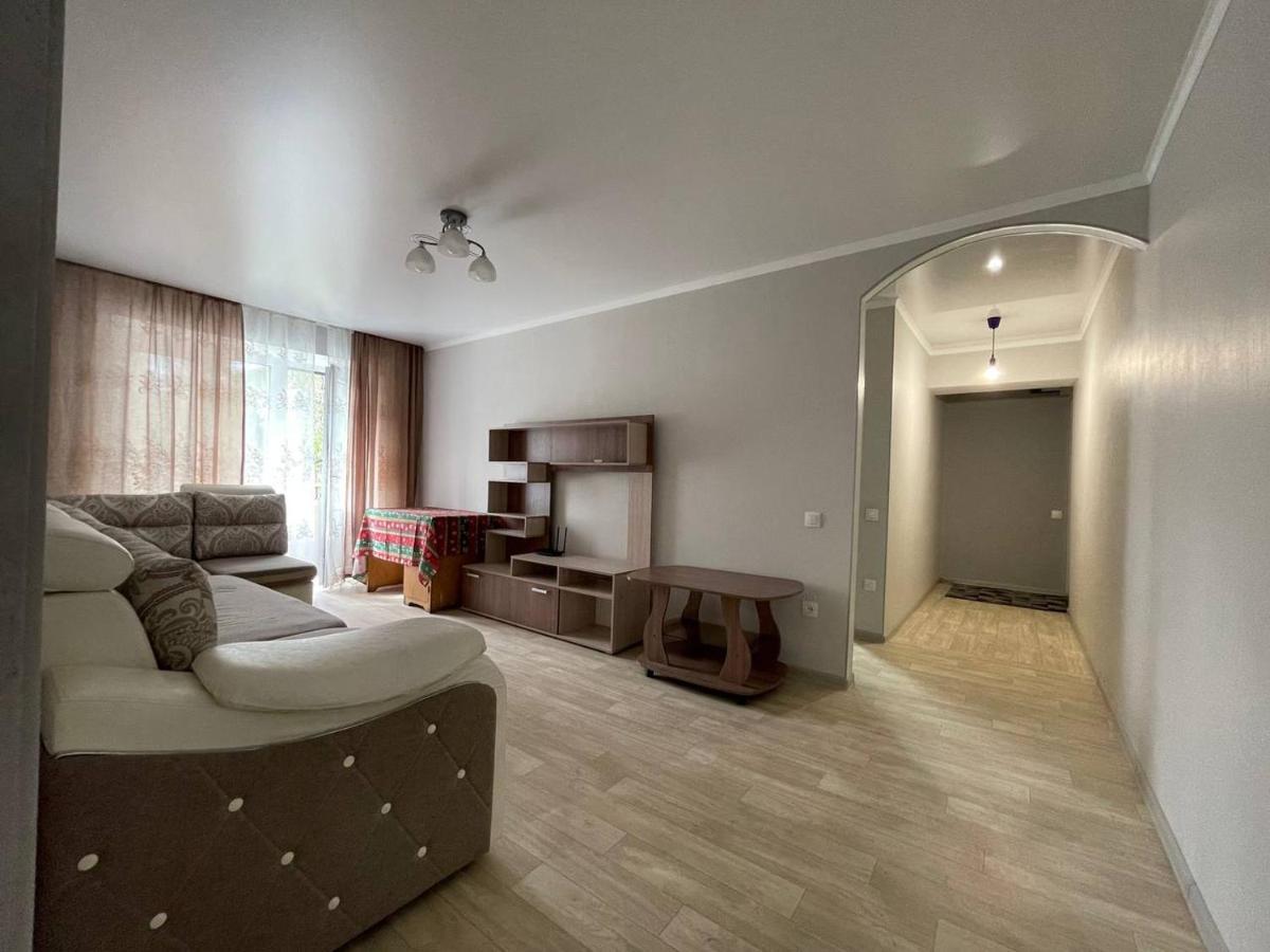 Apartment On Kievskaya Street Bishkek Ngoại thất bức ảnh